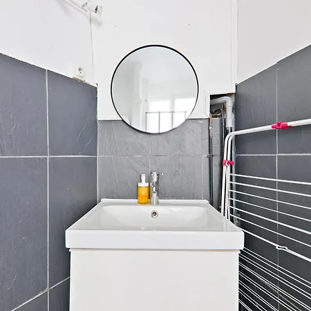 Heart Of Paris-1br-2p-montparnasse -free Netflix * Paříž