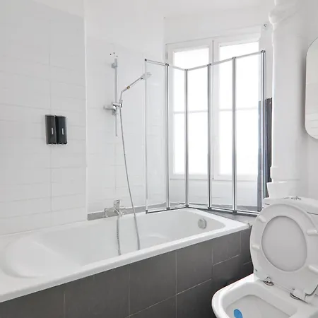 Heart Of Paris-1br-2p-montparnasse -free Netflix Apartment *