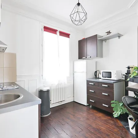 Heart Of Paris-1br-2p-montparnasse -free Netflix Apartment Paris
